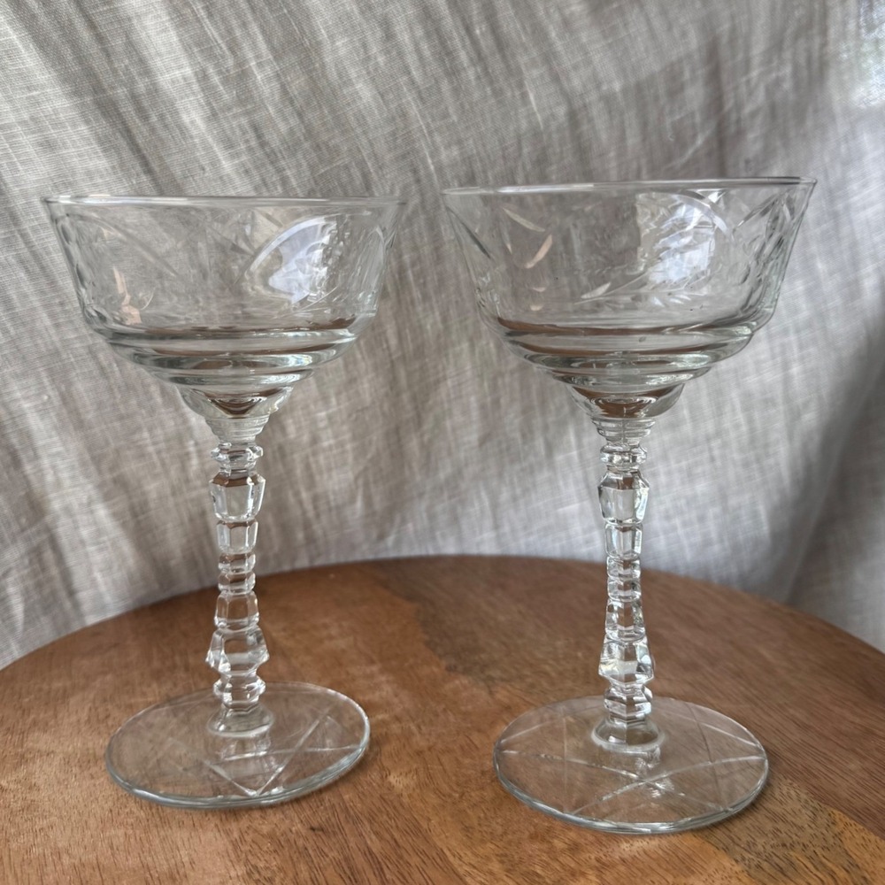 VTG 1940s Rock Sharpe Normandy Etched Champagne Coupe Set of 2‎ Clear Barware